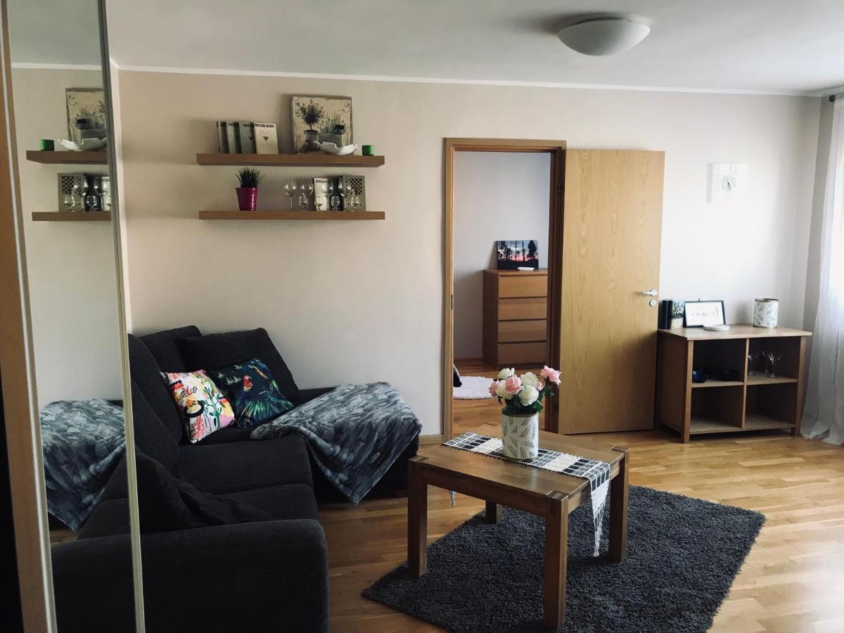 Cozy Central Apartment Tallinn Eksteriør bilde